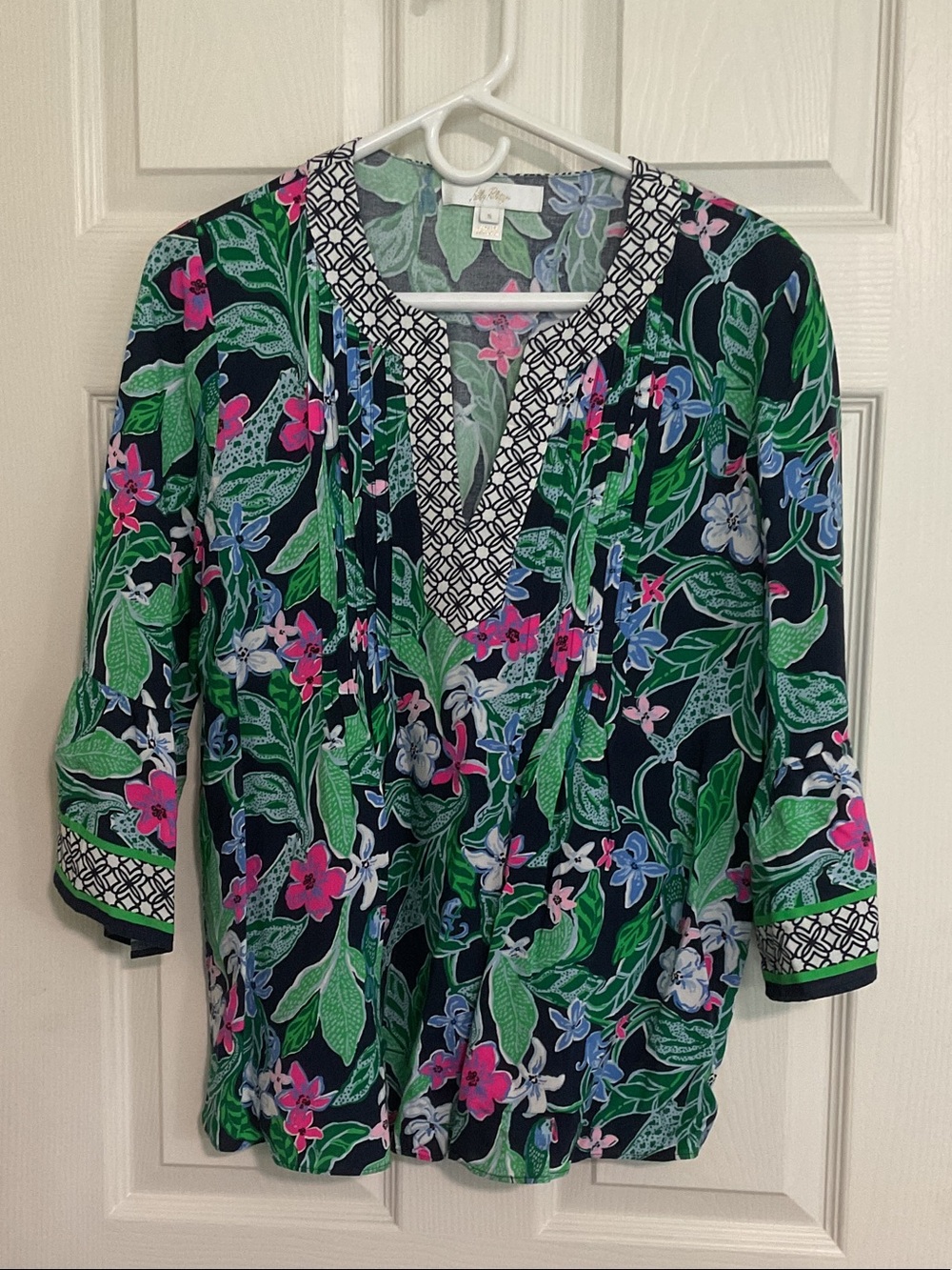 Lilly Pulitzer Navy Floral V-Neck Tunic with Green and Pink Accents